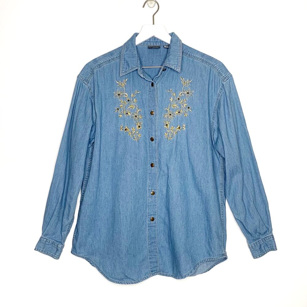 VINTAGE {Liz Claiborne} Embroidered Blue Chambray Button-Up Shirt Top Medium